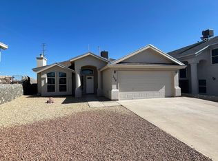 308 Barrett Allen Ln, El Paso, TX 79932