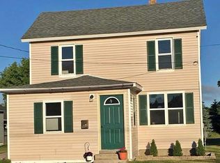 321 N Cedar St, Manistique, MI 49854
