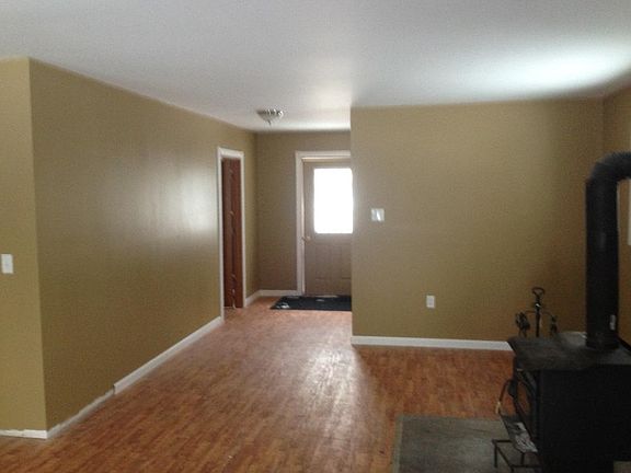 4th image of 330 S Crestview Ln