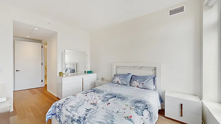 Rented by Douglas Elliman | media 8