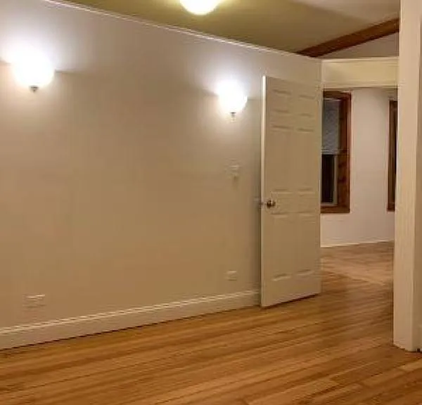 1951 N Bissell St #3R — Photo 5