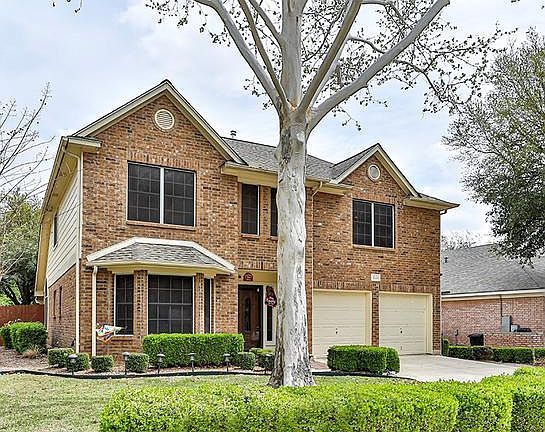 3rd image of 4620 Flagstone Dr