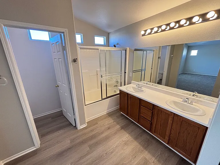 10413 Orange Port Ct — Photo 34