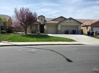 10715 Fieldstone Dr, Bakersfield, CA 93306