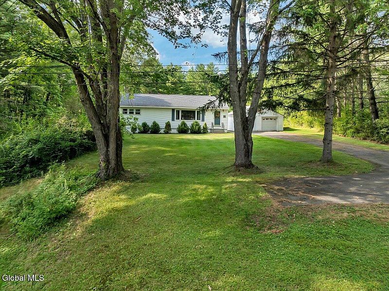 4th image of 255 N Schodack Road