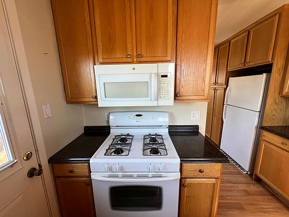 5th image of 2324-28 W Jewett St #2326