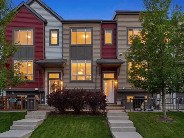656 NE Copperpond Blvd SE, Calgary, AB T2Z 5B9