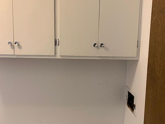 2nd image of 5105 Mockingbird Ln