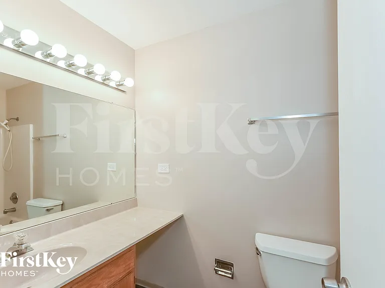 990 Chelsea Ln — Photo 15