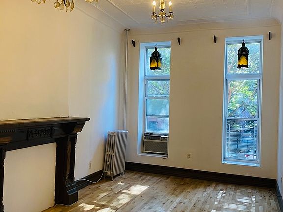 4th image of 329 Hancock St #1