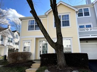 14470 Glencrest Cir #41, Centreville, VA 20120