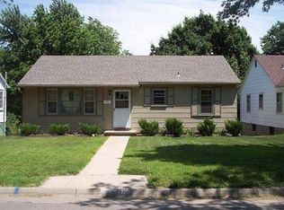 606 Walnut St, Wamego, KS 66547