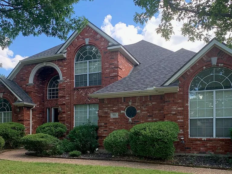 Wyndsor Creek Dr — Photo 1