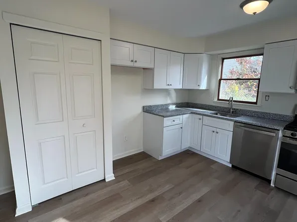 516 6th Ave, Lindenwold, NJ 08021