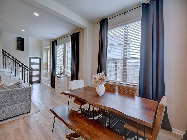 2543 Manor Valley Ct — Photo 15