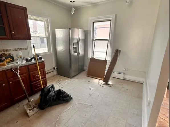 3222 Kings Hwy Floor 1, Brooklyn, NY 11234