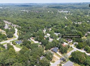 2333 N Mockingbird Ln, Fayetteville, AR 72703