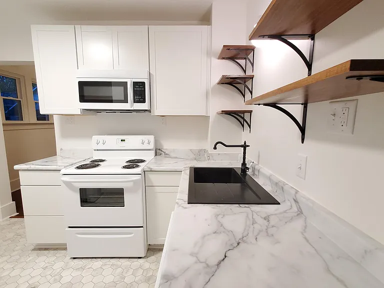 1310 Delta Blvd — Photo 9