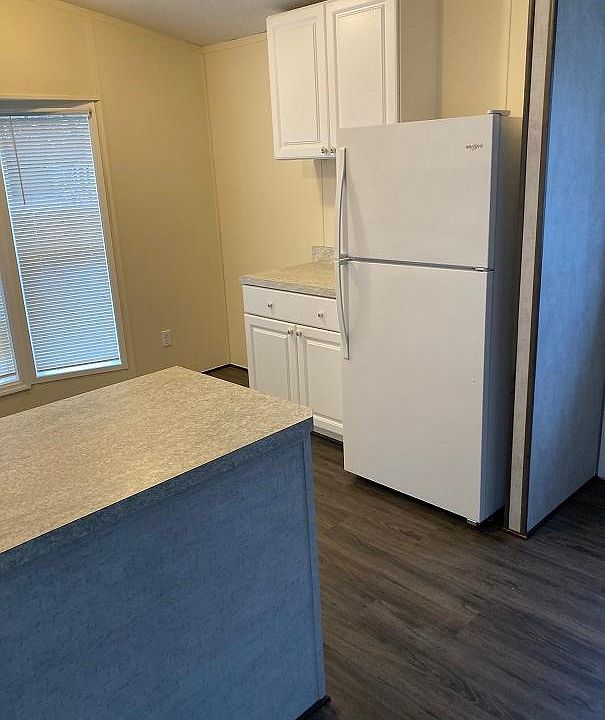 1st image of 17 Vanilla Ln