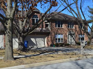 1005 E Benton Ave, Naperville, IL