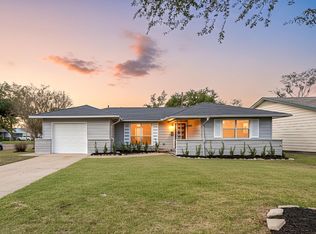 8646 Kempridge St, Houston, TX 77080