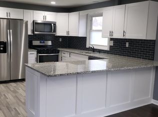 7745 Charles St, Omaha, NE 68114