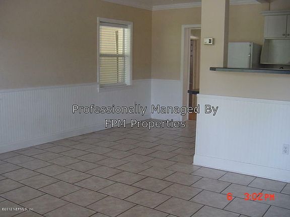2nd image of 822 7th Ave N