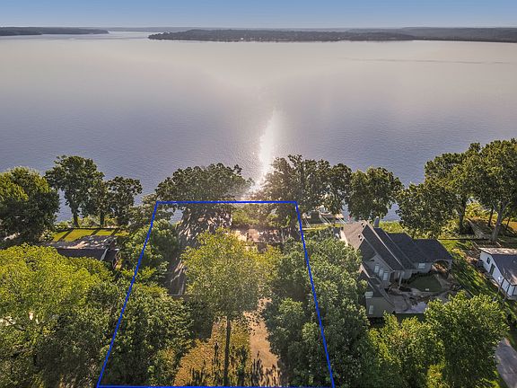 3rd image of 36746 S Cliff Crest Dr