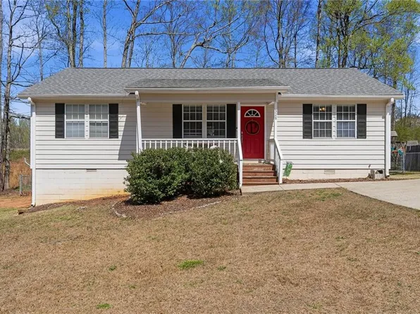 328 Highland Dr, Commerce, GA 30529