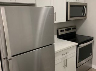 9511 Roosevelt Way NE APT 210, Seattle, WA 98115