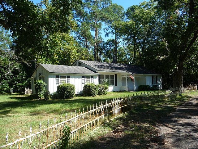 1st image of 1102 Gaskin Ave N