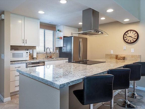 4th image of 40710 W La Costa Cir