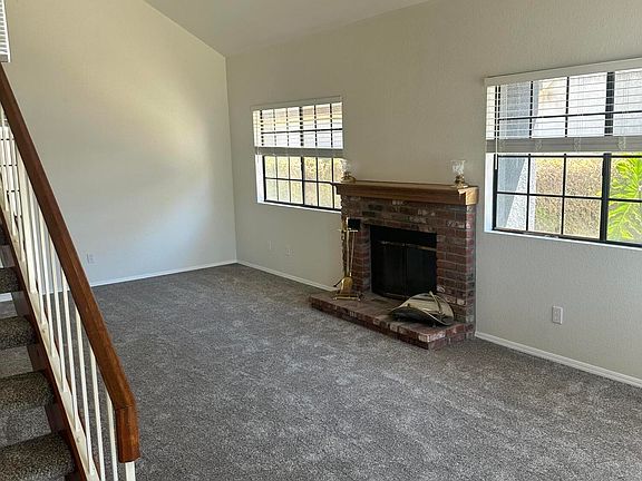 4th image of 1404 Lark Ct