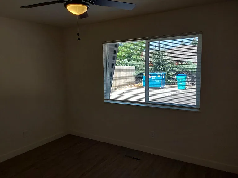 1701 Palm Dr #3 — Photo 5