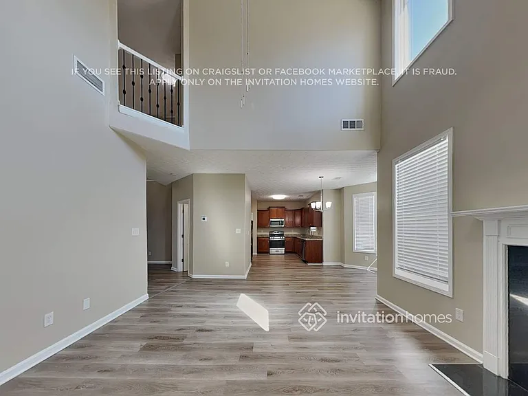 110 Parkway Dr — Photo 5