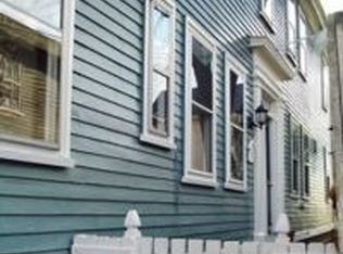 6 Daniels St APT 2F, Salem, MA 01970