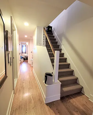 Rented by Amicourt LLC | media 25