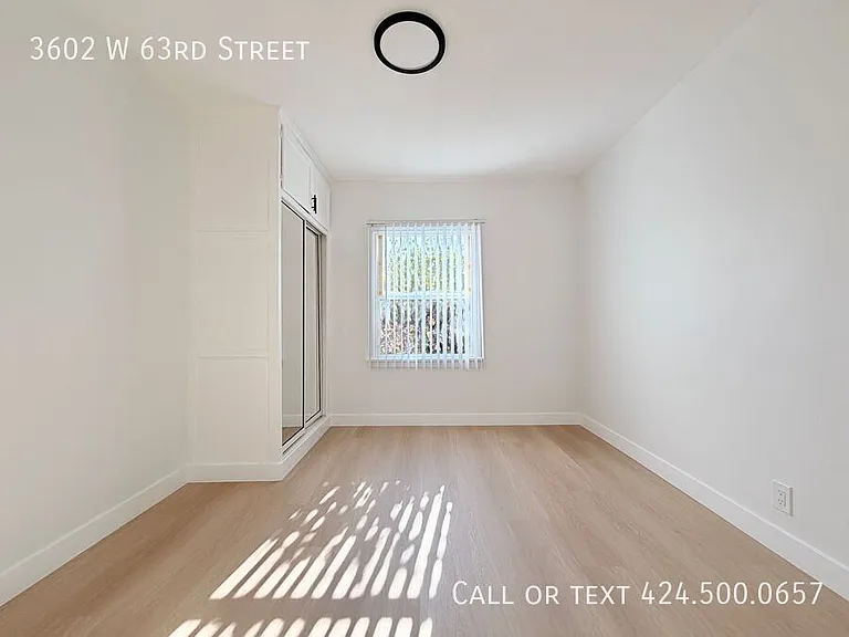 3602 W 63rd St — Photo 8