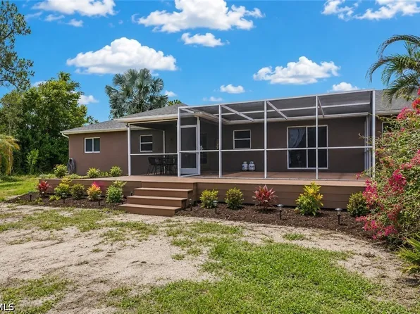 437 Raymer St, Lehigh Acres, FL 33974