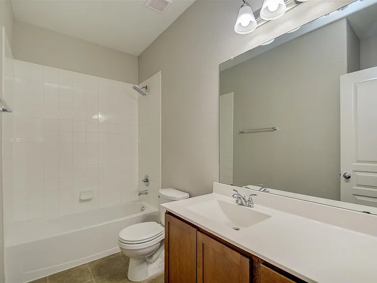 6026 Burnet Bend Ave — Photo 21