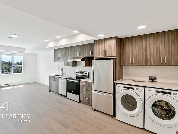 3rd image of 1036 Coronation Ave #301