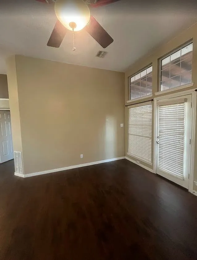 18504 Shadow Ridge Dr — Photo 4