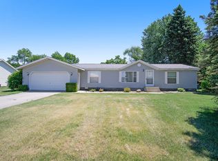 7501 Hochberger Rd, Eau Claire, MI 49111