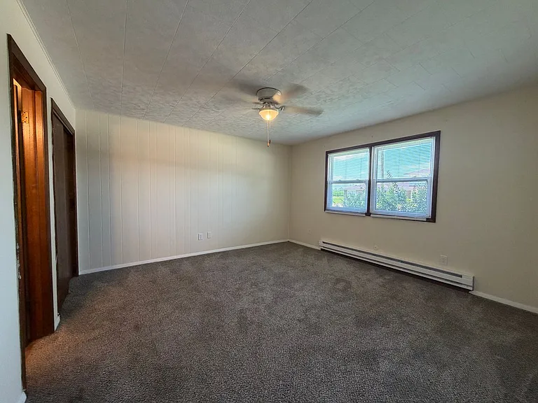 201 Martin Ct — Photo 6