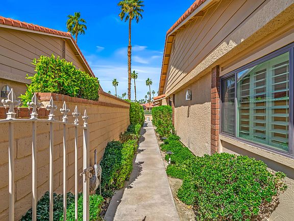 3rd image of 39 Maximo Way