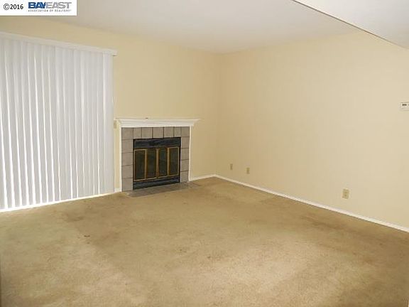 5th image of 645 Canyon Oaks Dr APT D