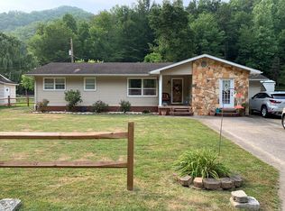 5529 Highway 1087 E, Mousie, KY 41839