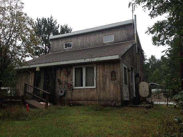 12094 Blueberry Ave.