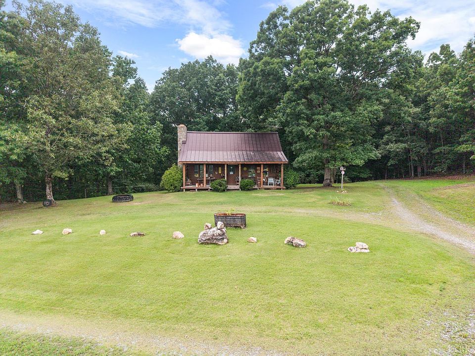 7th image of 7631 Bear Creek Rd