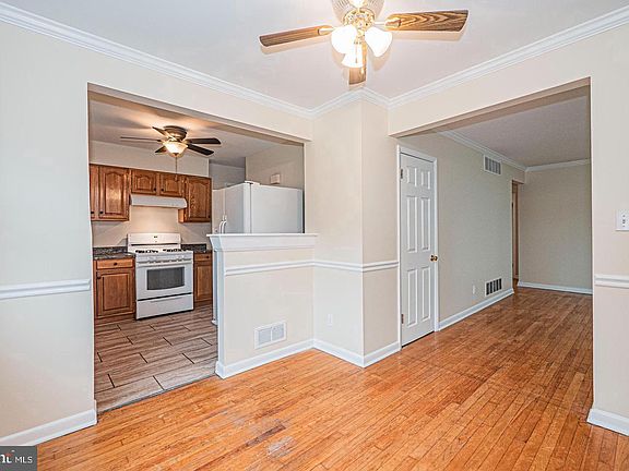 5th image of 4610 Schley Ave